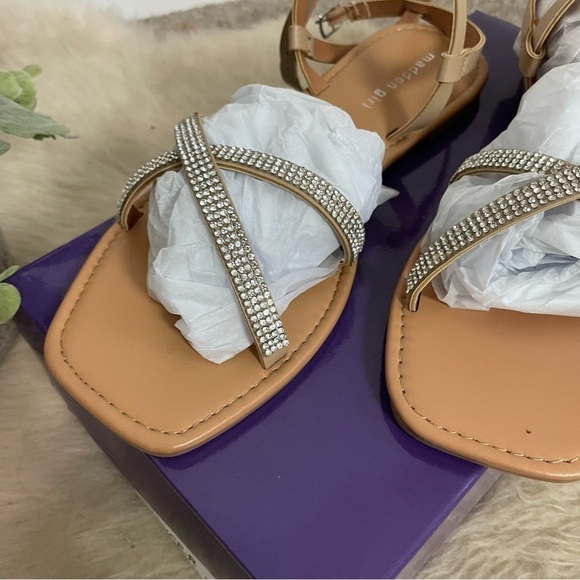 [Madden Girl] Women's Jeweled Strappy Flat Sandals - Picture 4 of 5